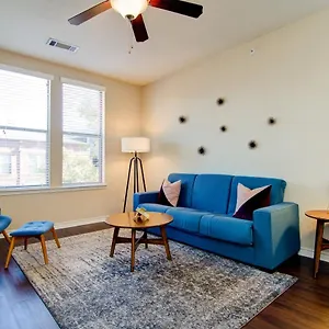 Apartment Loft Style 1.5 Bedroom Walk 2 Downtown! Sleeps 6!, Memphis