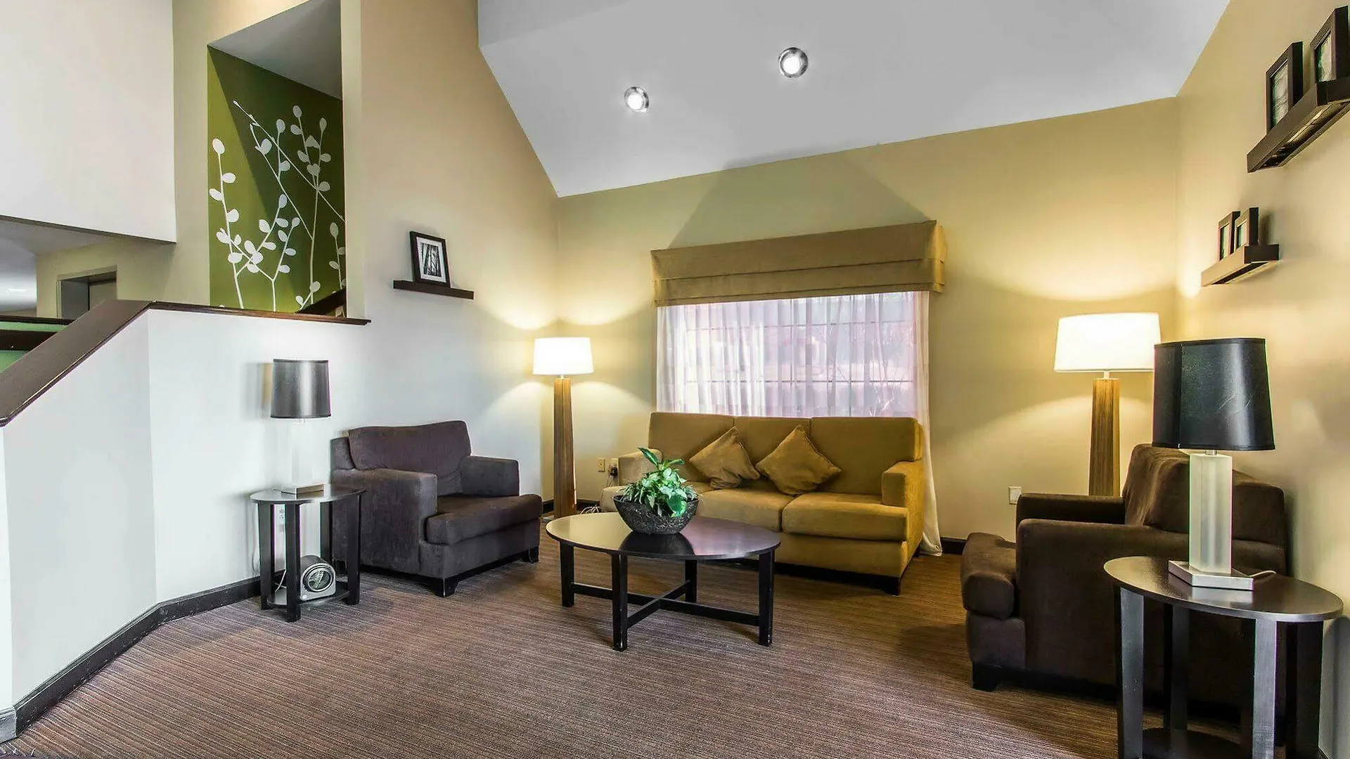 Quality Inn Memphis Northeast Near I-40