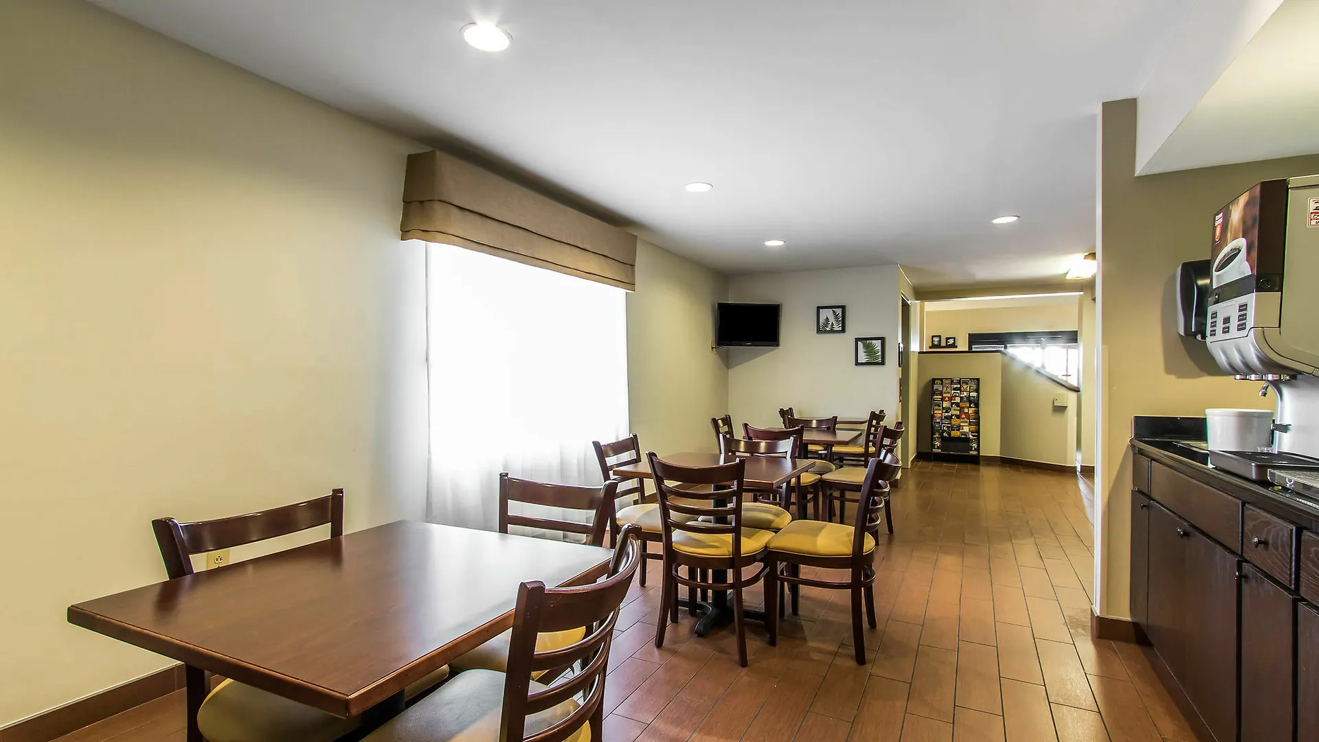 Quality Inn Memphis Northeast Near I-40 2*,  United States